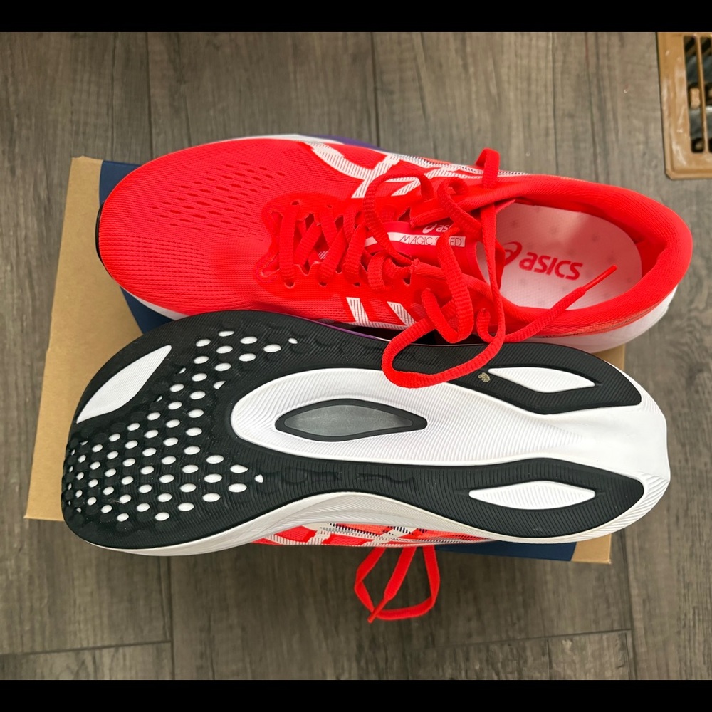 ASICS Magic Speed 4 - Picture 4 of 4